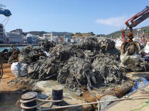 마산만 주변해역 해양폐기물 정화사업 착수