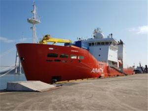 아라온호 남극으로 출항…남극과학기지 교대 인력 승선