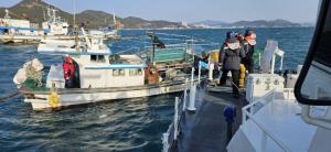 경남 통영해상서 선박 충돌 사고…선원 2명 타박상